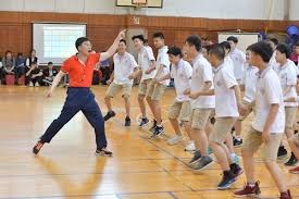 狄龙：裁判在判罚时偷笑，这种行为应该被审查