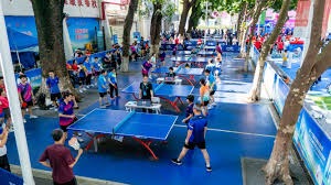 躺着进球，热那亚前锋科隆博在倒地情况下一脚完成破门